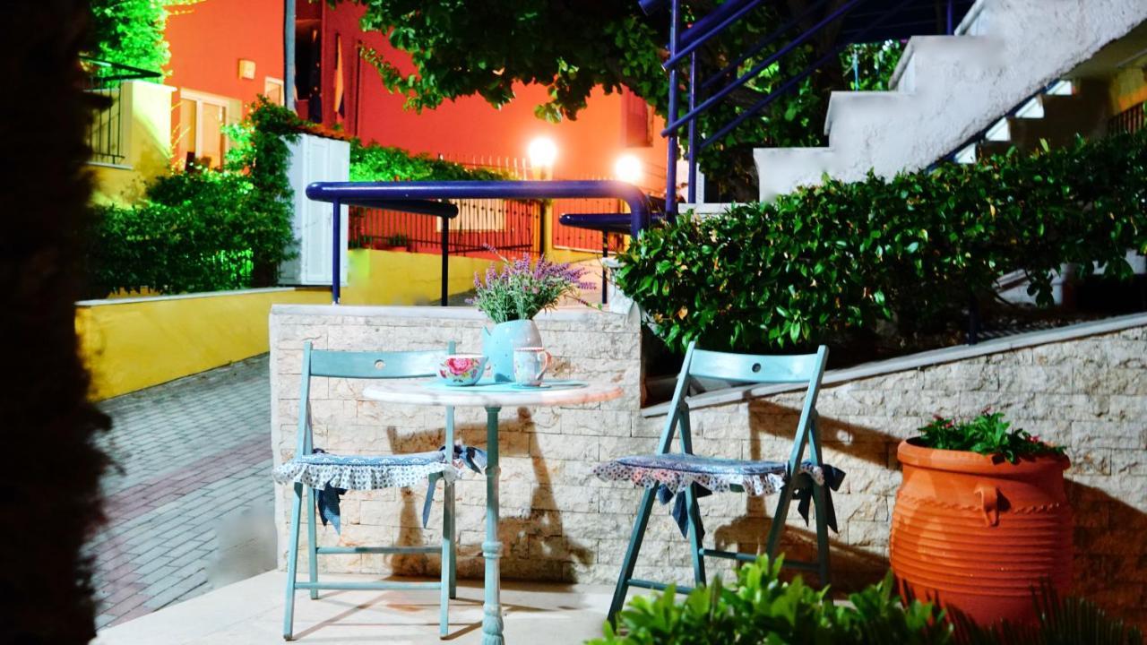 Pine & View Apartment Pefkochori Exterior photo